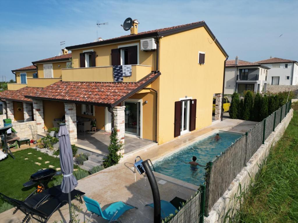 Villa Casa Colibri Brtonigla Esterno foto