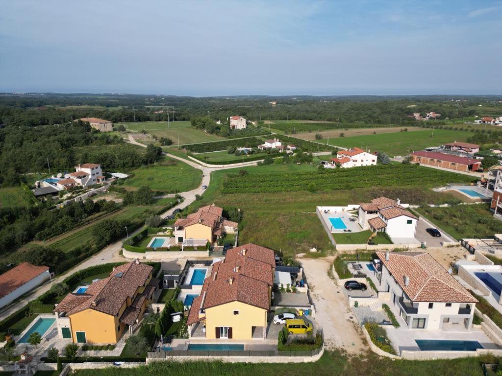 Villa Casa Colibri Brtonigla Esterno foto